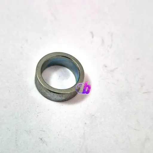 [47-021108-004] Spacer
