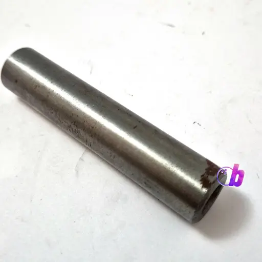 [47-095113-004] Smart Shark GSX Rear Pulley Shaft