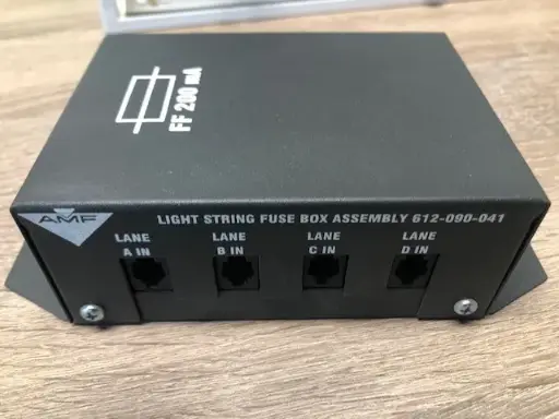 [612-090-041U] Light string fuse box asm USED